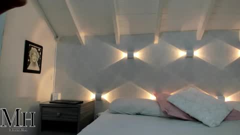 mizzhell_ online show from 11-24-25, 12:38