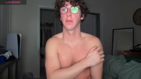 Snapshot of mizzo001 chatting on 02-08-26, 11:46 Leo online show from 02-08-26, 11:46