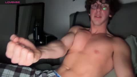 Snapshot of mizzo001 chatting on 02-21-26, 12:11 Leo online show from 02-21-26, 12:11