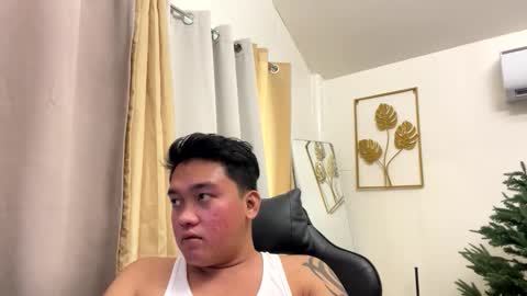 Snapshot of mj_xx7828 chatting on 12-21-25, 03:57 Michole Jay online show from 12-21-25, 03:57