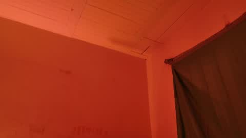 Snapshot of mli739709 chatting on 05-20-26, 01:12 MoonLipson online show from 05-20-26, 01:12
