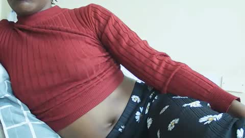 Snapshot of mlle_kali chatting on 10-07-25, 07:05 Mlle Kali online show from 10-07-25, 07:05