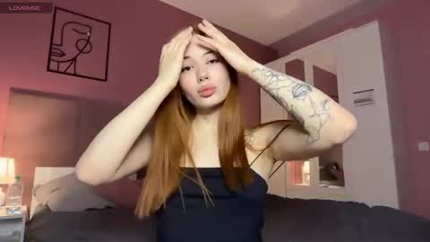 Snapshot of mmkakpoxyi22 chatting on 06-16-26, 04:09 alice and ray online show from 06-16-26, 04:09