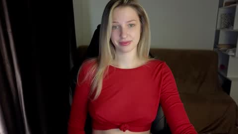 Lili online show from 12-25-24, 05:58