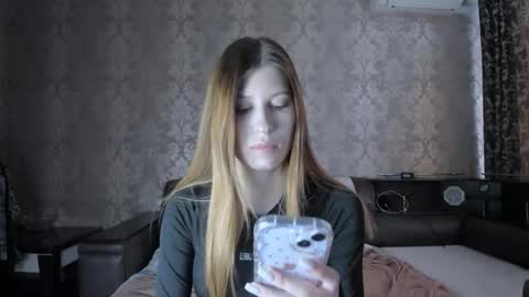 Lili online show from 09-09-25, 10:37