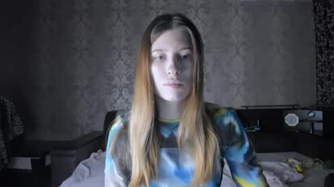 Lili online show from 11-03-25, 10:27