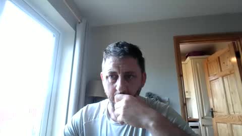Snapshot of mnalover1 chatting on 06-09-26, 01:23 mnalover1 online show from 06-09-26, 01:23