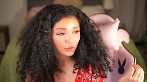 Snapshot of moan_4_you chatting on 12-15-24, 03:24 Ruxxx online show from 12-15-24, 03:24