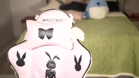 Snapshot of moan_4_you chatting on 12-16-24, 04:23 Ruxxx online show from 12-16-24, 04:23