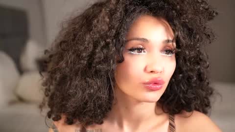 Snapshot of moan_4_you chatting on 01-31-25, 12:17 Ruxxx online show from 01-31-25, 12:17