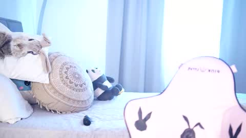 Snapshot of moan_4_you chatting on 02-23-25, 06:49 Ruxxx online show from 02-23-25, 06:49