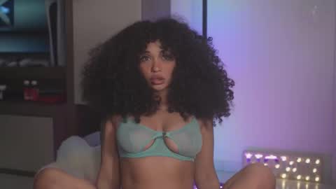 Snapshot of moan_4_you chatting on 09-13-25, 06:57 Ruxxx online show from 09-13-25, 06:57