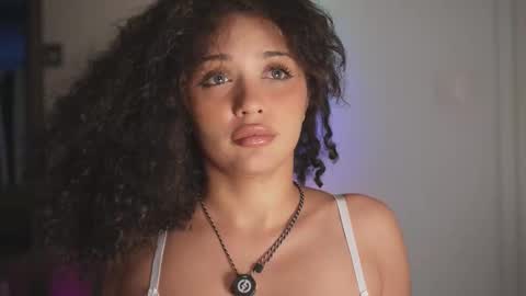 Snapshot of moan_4_you chatting on 09-15-25, 07:08 Ruxxx online show from 09-15-25, 07:08