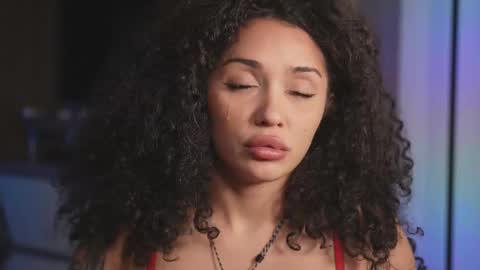 Snapshot of moan_4_you chatting on 09-16-25, 07:20 Ruxxx online show from 09-16-25, 07:20