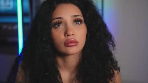 Snapshot of moan_4_you chatting on 09-20-25, 07:09 Ruxxx online show from 09-20-25, 07:09