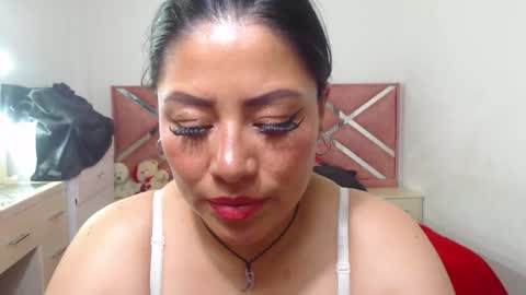 Catalina online show from 11-30-25, 04:49