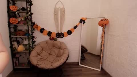 hey meet with me online show from 10-24-25, 02:30