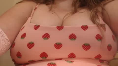 Squirtle Myrtle Warren online show from 10-18-25, 12:39