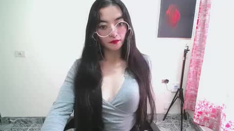 Snapshot of mocca_117 chatting on 05-26-26, 06:15 Sam online show from 05-26-26, 06:15