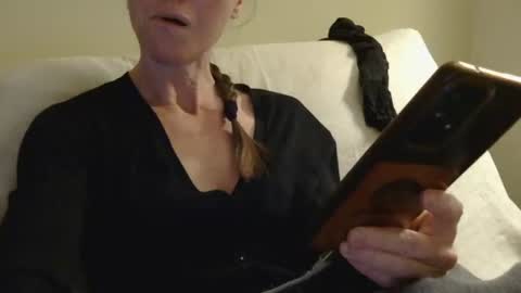 Aurora online show from 12-14-25, 11:42