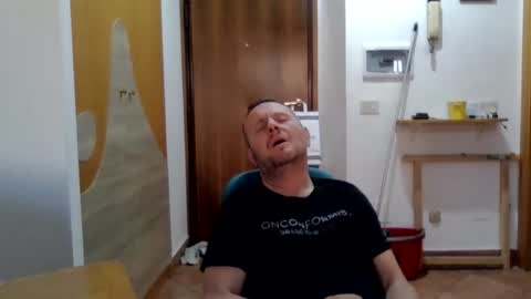 modesto1969 online show from 10-11-25, 03:21