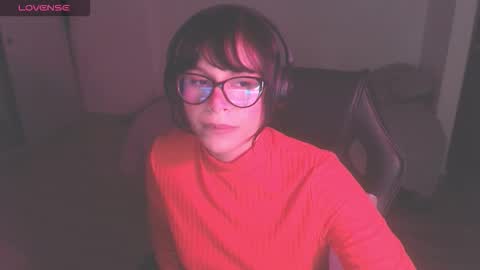 Snapshot of modjo_ chatting on 10-05-25, 04:44 Modjo online show from 10-05-25, 04:44