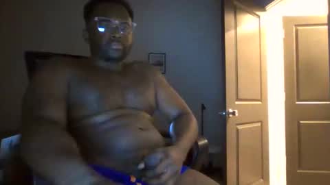 Snapshot of moed1987 chatting on 01-06-26, 06:17 Carluv99 online show from 01-06-26, 06:17