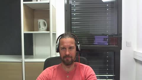 Julien online show from 04-27-26, 02:48