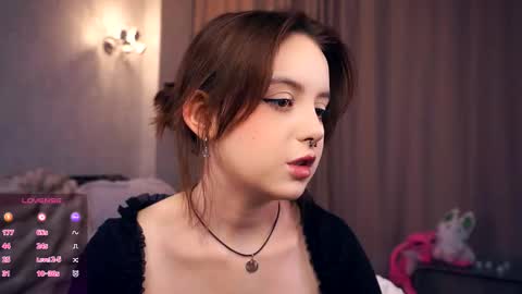 My name is Eda online show from 10-13-25, 05:18