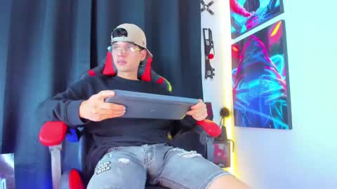 moises_23cm online show from 02-02-25, 03:17