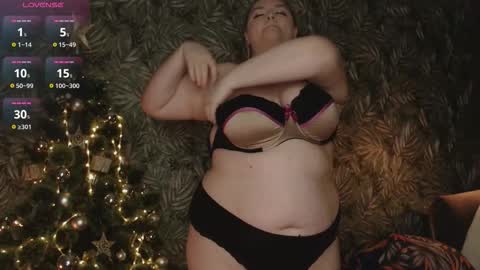 Snapshot of moisofi chatting on 12-19-25, 09:11 moisofi online show from 12-19-25, 09:11