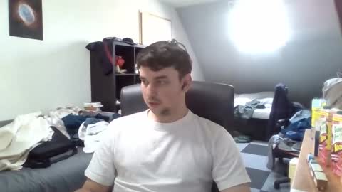 Snapshot of moistbreadstick chatting on 05-10-26, 02:55 moistbreadstick online show from 05-10-26, 02:55