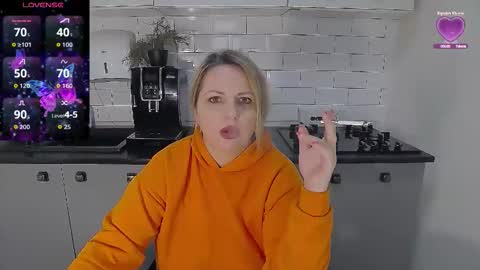 erika online show from 02-04-26, 08:53