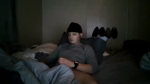 Snapshot of mojozz chatting on 01-09-25, 11:24 LookinForFun online show from 01-09-25, 11:24