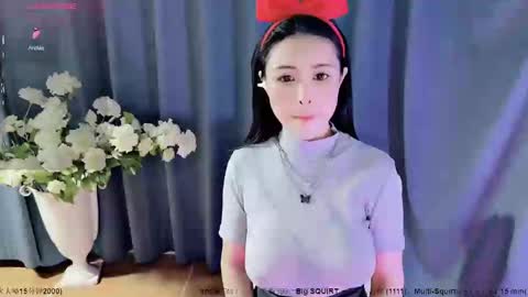 Snapshot of moli666 chatting on 12-24-24, 12:44 Alice online show from 12-24-24, 12:44