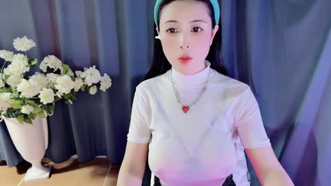 Snapshot of moli666 chatting on 12-29-24, 07:50 Alice online show from 12-29-24, 07:50