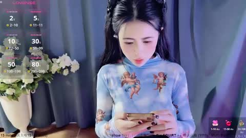 Snapshot of moli666 chatting on 12-31-24, 03:23 Alice online show from 12-31-24, 03:23