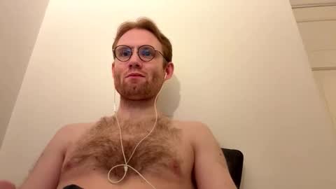 Snapshot of molliter chatting on 12-21-25, 01:46 molliter online show from 12-21-25, 01:46