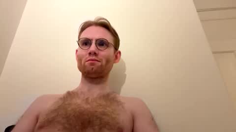 Snapshot of molliter chatting on 02-14-26, 01:57 molliter online show from 02-14-26, 01:57