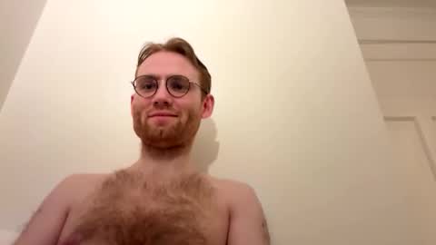 Snapshot of molliter chatting on 02-16-26, 11:34 molliter online show from 02-16-26, 11:34