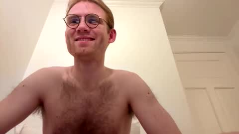 Snapshot of molliter chatting on 03-05-26, 11:56 molliter online show from 03-05-26, 11:56