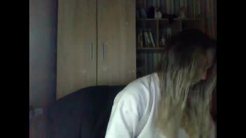 molly971345 online show from 02-06-26, 04:43