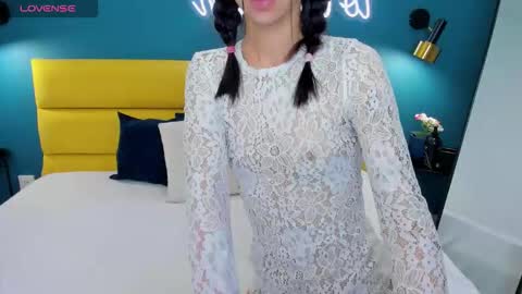 Molly  online show from 11-30-25, 02:04