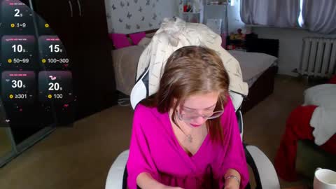 Snapshot of molly_barbie chatting on 04-11-26, 06:40 Molly Prvt is open online show from 04-11-26, 06:40