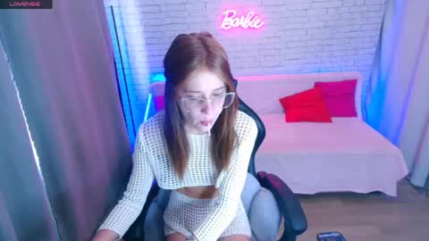 Molly Prvt is open online show from 05-22-26, 02:30