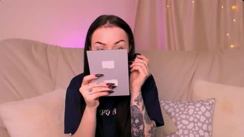 molly_kisss online show from 11-16-25, 09:37