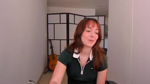Snapshot of molly_marmalade_ chatting on 05-06-26, 03:28 MOLLY online show from 05-06-26, 03:28
