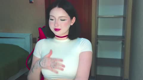 molly_millerr online show from 02-08-25, 06:12