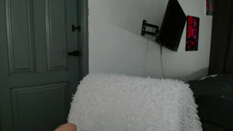 Lina online show from 06-07-26, 07:39