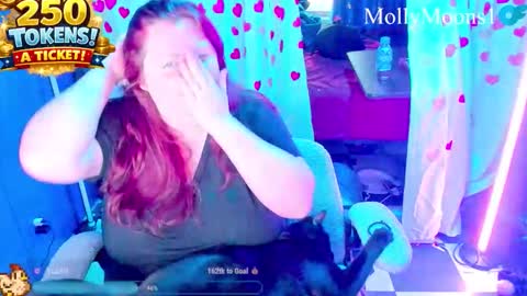 Snapshot of molly_moons chatting on 04-29-26, 04:33 molly_moons online show from 04-29-26, 04:33
